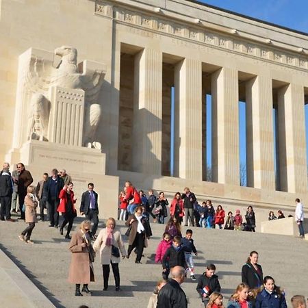 F2 Proche Gare Et Toute Commodite Château-Thierry Zewnętrze zdjęcie
